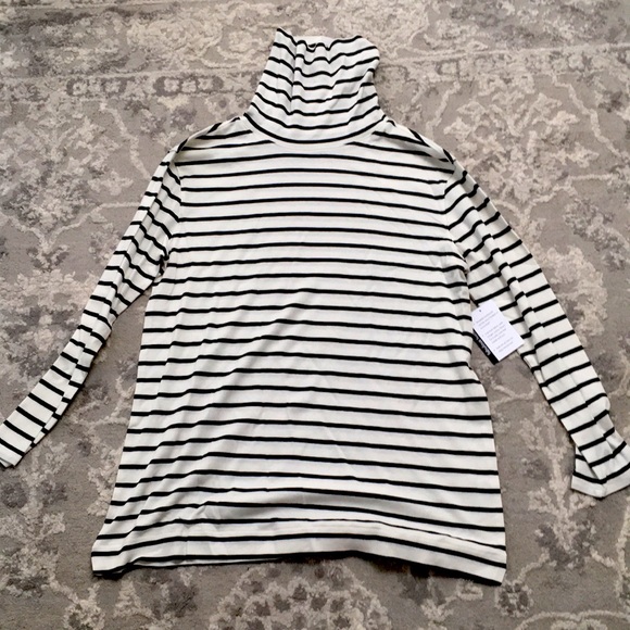 Tops - black & white striped turtleneck